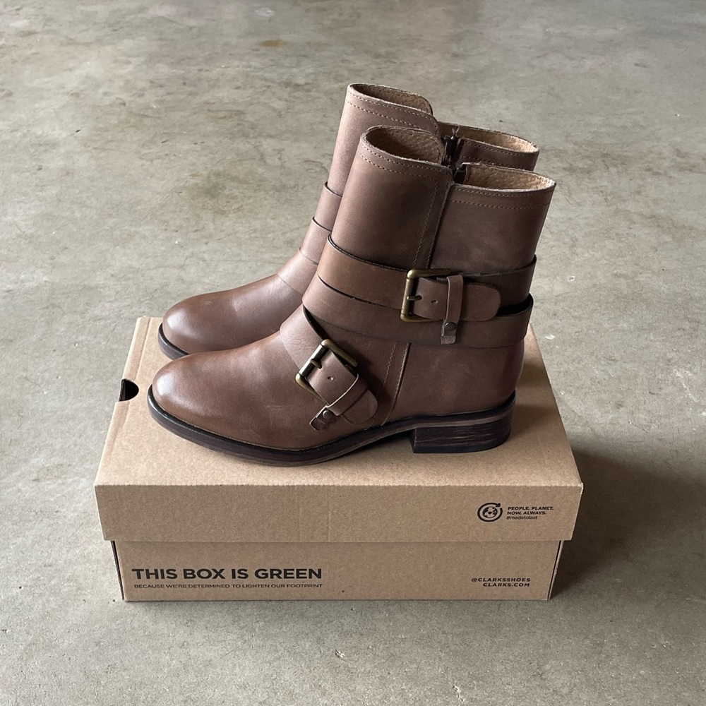 T&B Distress Pull Leather Strapped/Buckled Zip-Up Biker/Punk Boots 7 Womens